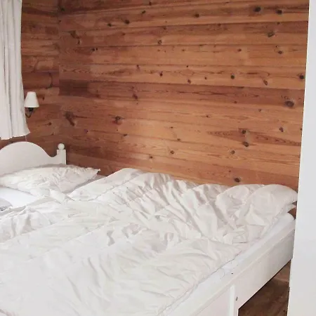 Three-bedroom Holiday In Vaeggerlose 27 * Bøtø By